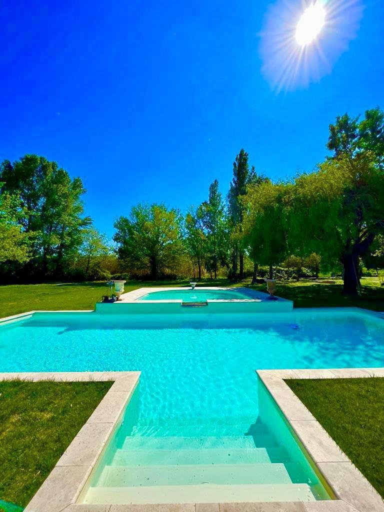 Mas Du Versadou, Dans Un Espace Naturel Protege, Piscine Couverte Chauffee Toute L'Annee, Spa Et Salle De Jeux Saint-Gilles  Exterior foto